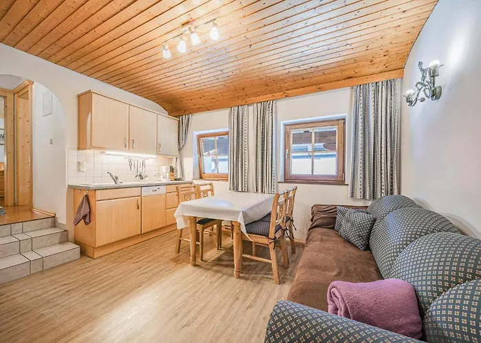 아파트 Weberhof 5