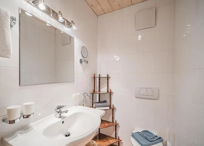 아파트 Weberhof 5